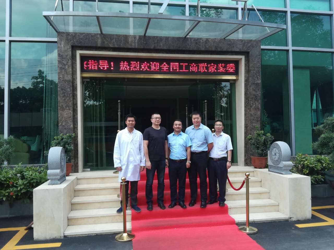 鉴黑担保网(jhdbw)·最具权威唯一维权担保平台